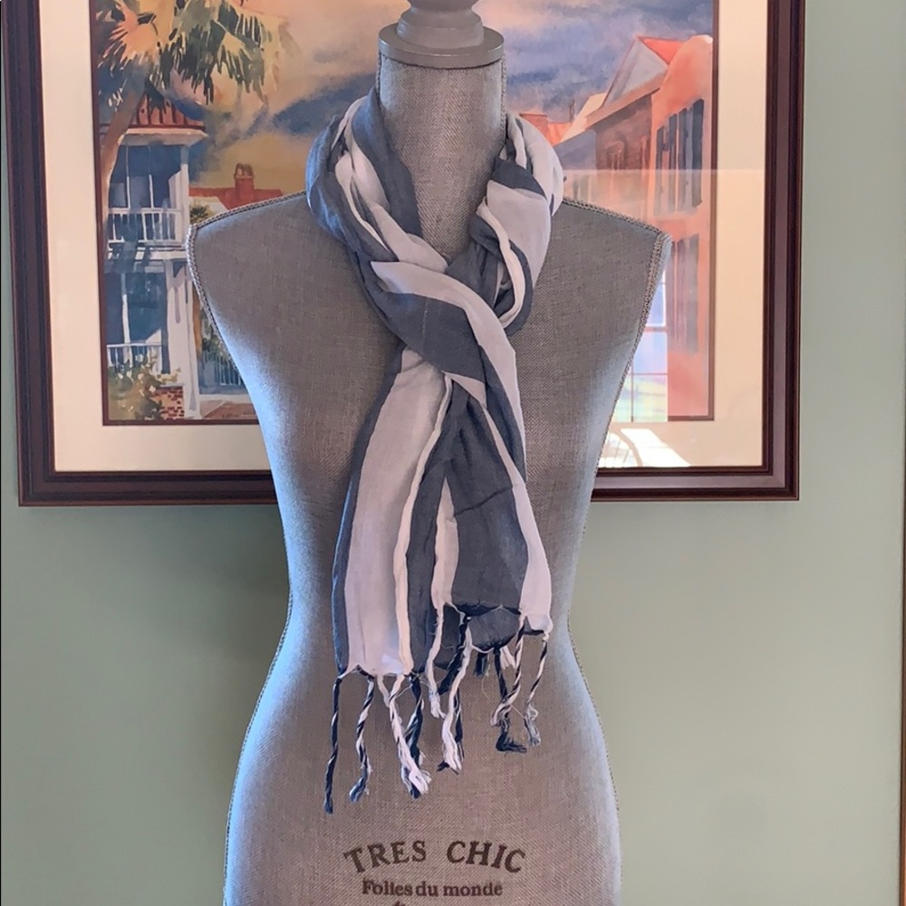 Aeropostale striped scarf